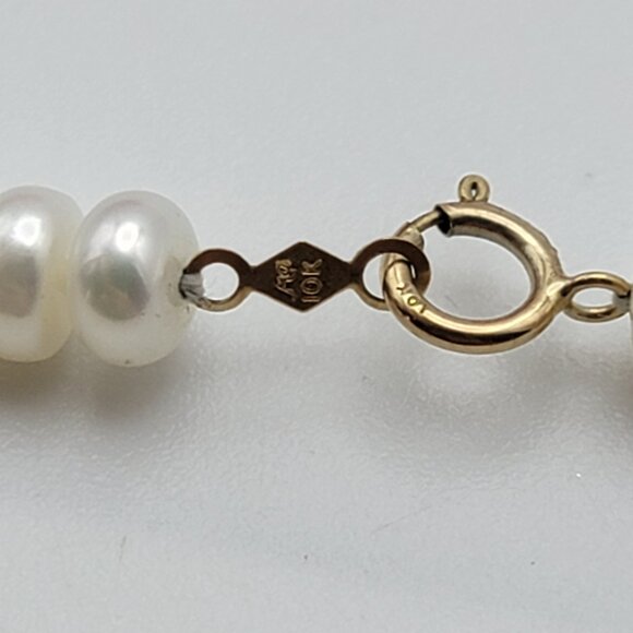 Vtg. MA  White Freshwater Cultured Pearl Beaded Necklace 10K Gold Clasp 18"-5mm - Picture 6 of 8